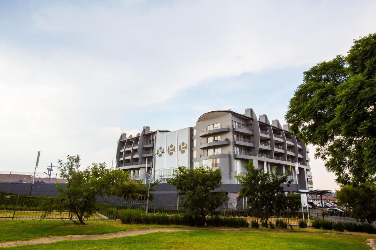 Genesis All-Suite Hotel Johannesburg Exterior photo